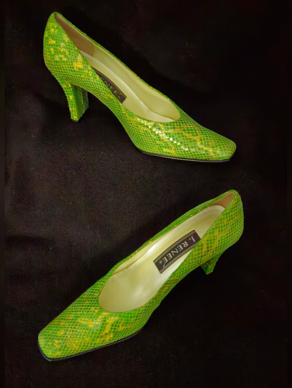 J.Renee Vibrant Green Snake-Print Mid Heel Pumps Gold Accents - Size 7.5M